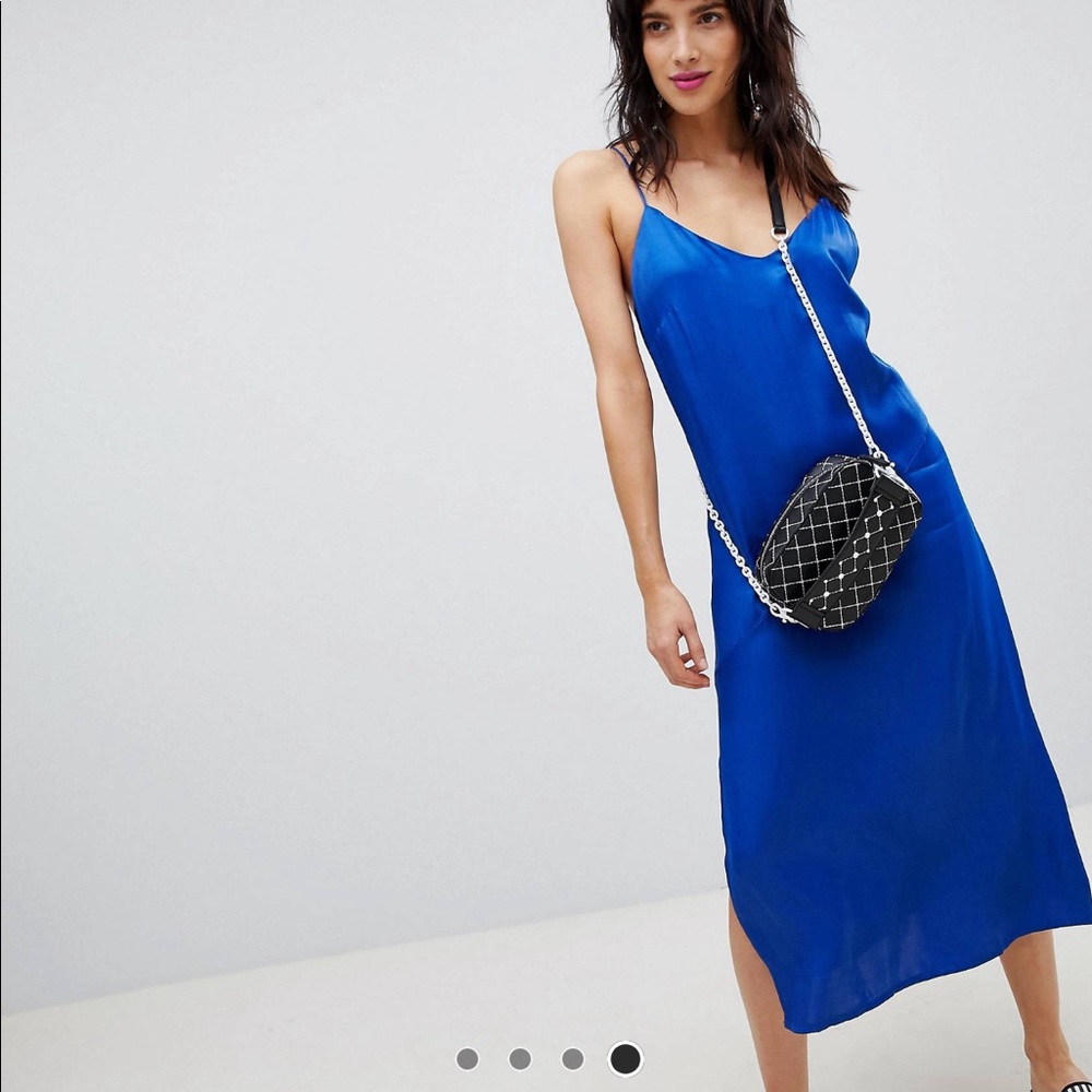 ASOS NAVY SLIP DRESS // STRADIVARIUS